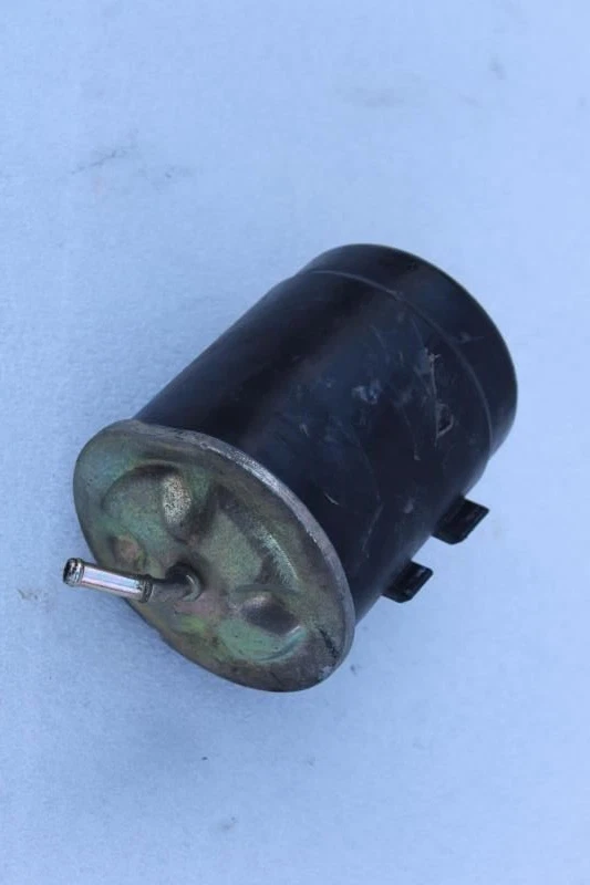 1990 1991 1992 1993 Mazda MX-5 MIATA bote de carbón de vapor de combustible Foto 2 de 4