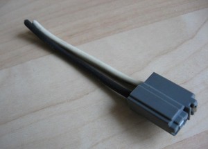 Volvo VNL Universal 2-pin Connector w/ Wiring for 12V Power Outlet 12AWG #M275G