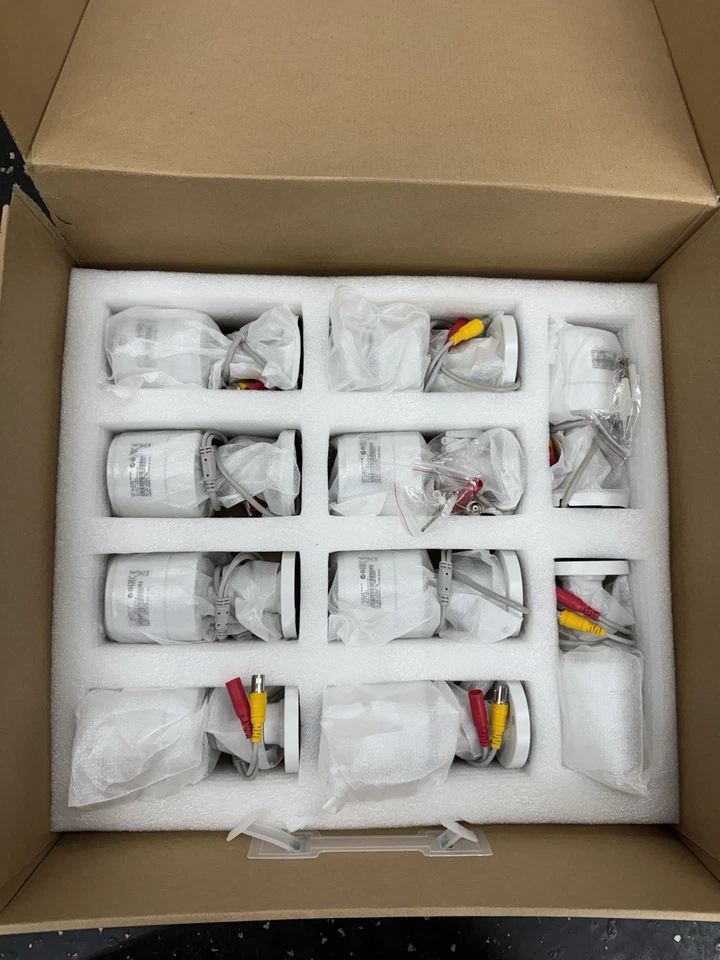 2 - Cámara Samsung 10, sistema de video seguridad SuperHD de 16 canales SDH-C85100BFN Foto 3 de 4