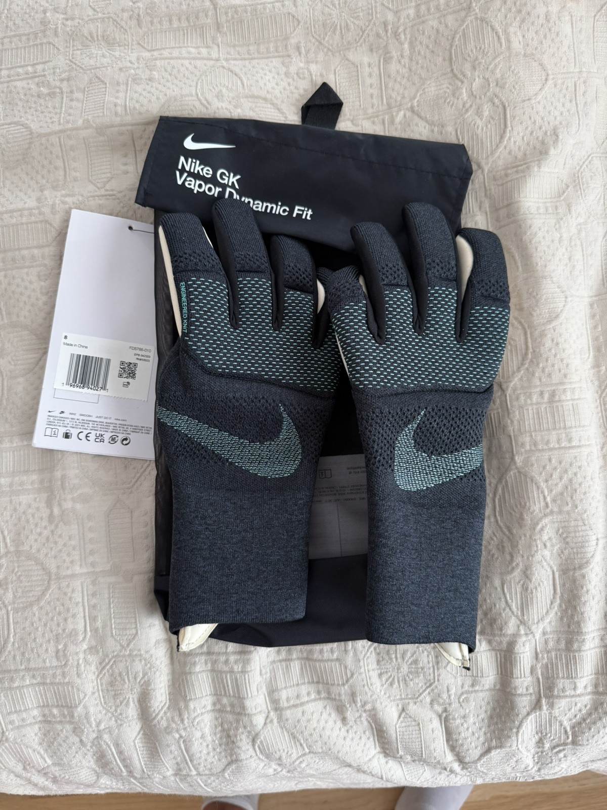 NIKE GK VAPOR DYNAMIC FIT SOCCER GOALIE GOALKEEPER GLOVES, Sz-8 FD5766-010,