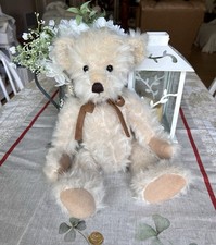 FAO SCHWARZ SHAGGY MOHAIR LIKE TEDDY BEAR  Adorable Face  Suede Paws 10  