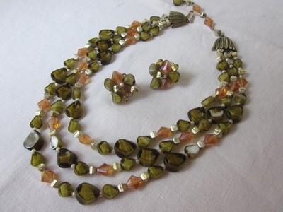 Crown Trifari Triple Strand Bead Necklace Matching Cluster ClipOn Earrings 1950s