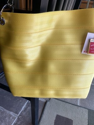 Harveys Seatbelt Bag Buttercup Medium Hobo NWT