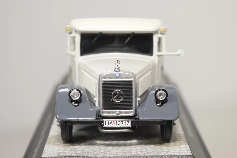 A49 1:43 PREMIUM CLASSIXXS 12601 MERCEDES-BENZ LO 2750 AUTO PRATICA MIB - Immagine 4 di 4