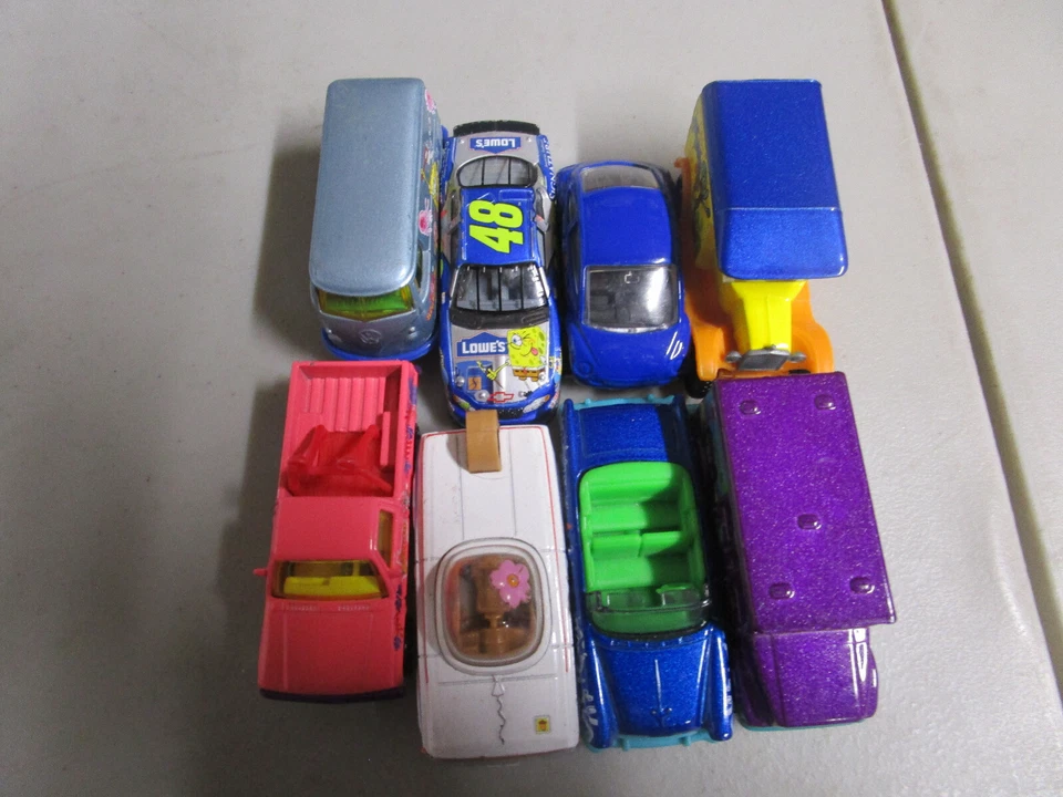 Hot Wheels Sponge Bob Lot 13 Count Sandy Mr Krabs Squidward Patrick - Image 2 of 4