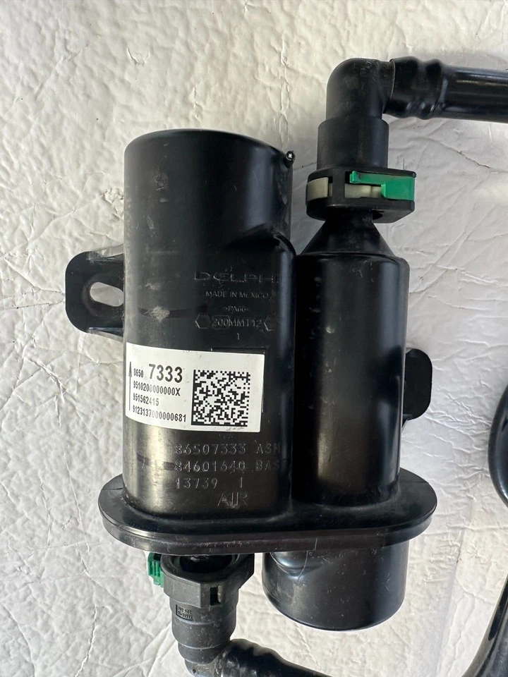 GMC SIERRA 2500HD 3500 2024 6,6 L GAS COMBUSTIBLE Conjunto de válvula de bote de vapor Foto 4 de 4