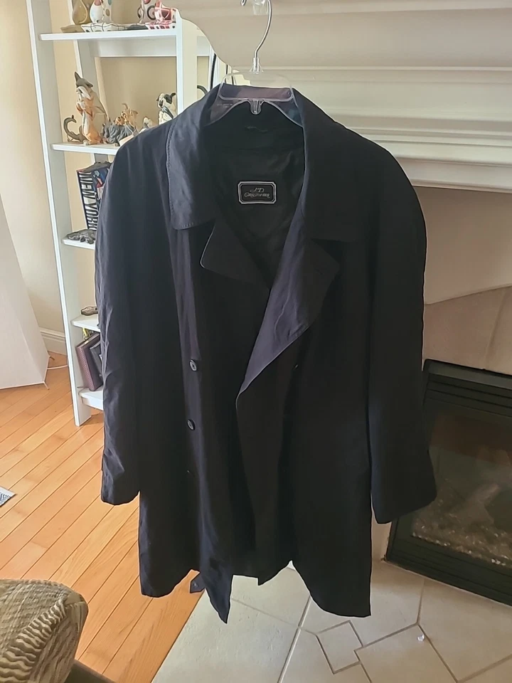 Gabardina para hombre J.D Christopher 50 R 27" mangas 19" hombros 45" largo negro Foto 2 de 4