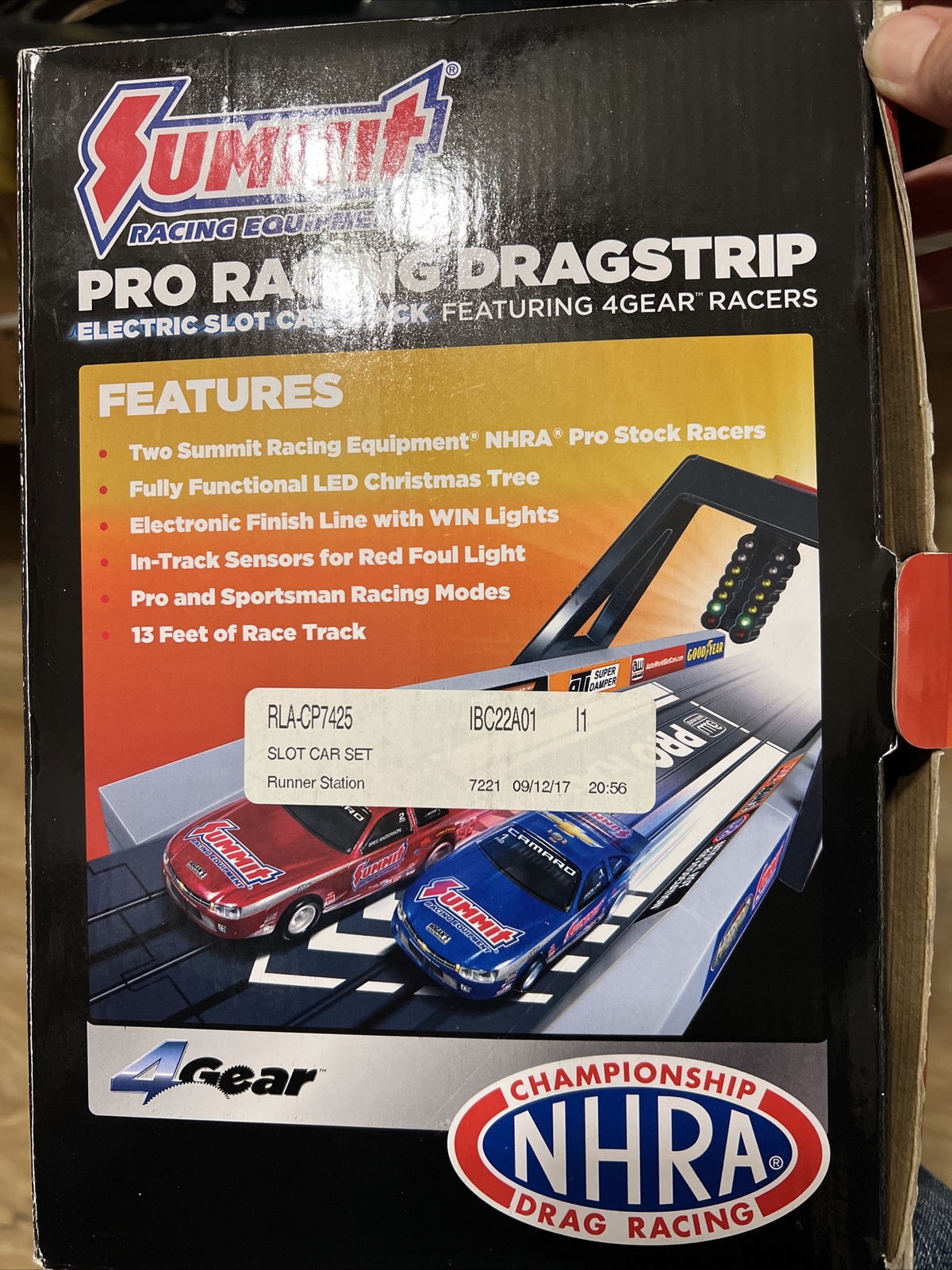 Auto World Pro Racing Dragstrip Summit Electric Slot Car Track With 2
