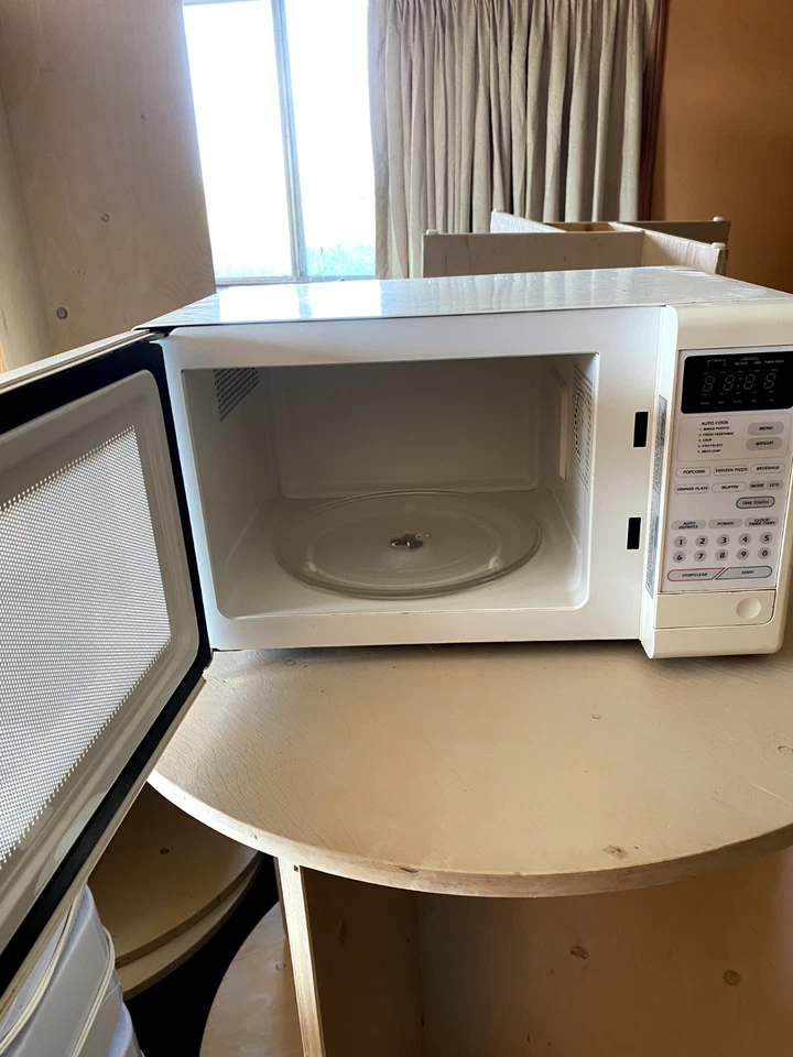 Multifuncional branco DAEWOO Micowave - Imagem 2 de 2