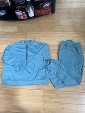 Women's Blue Solid Fleece 2-Piece Sweatsuit Set Crop Sweatshirt  Joggers