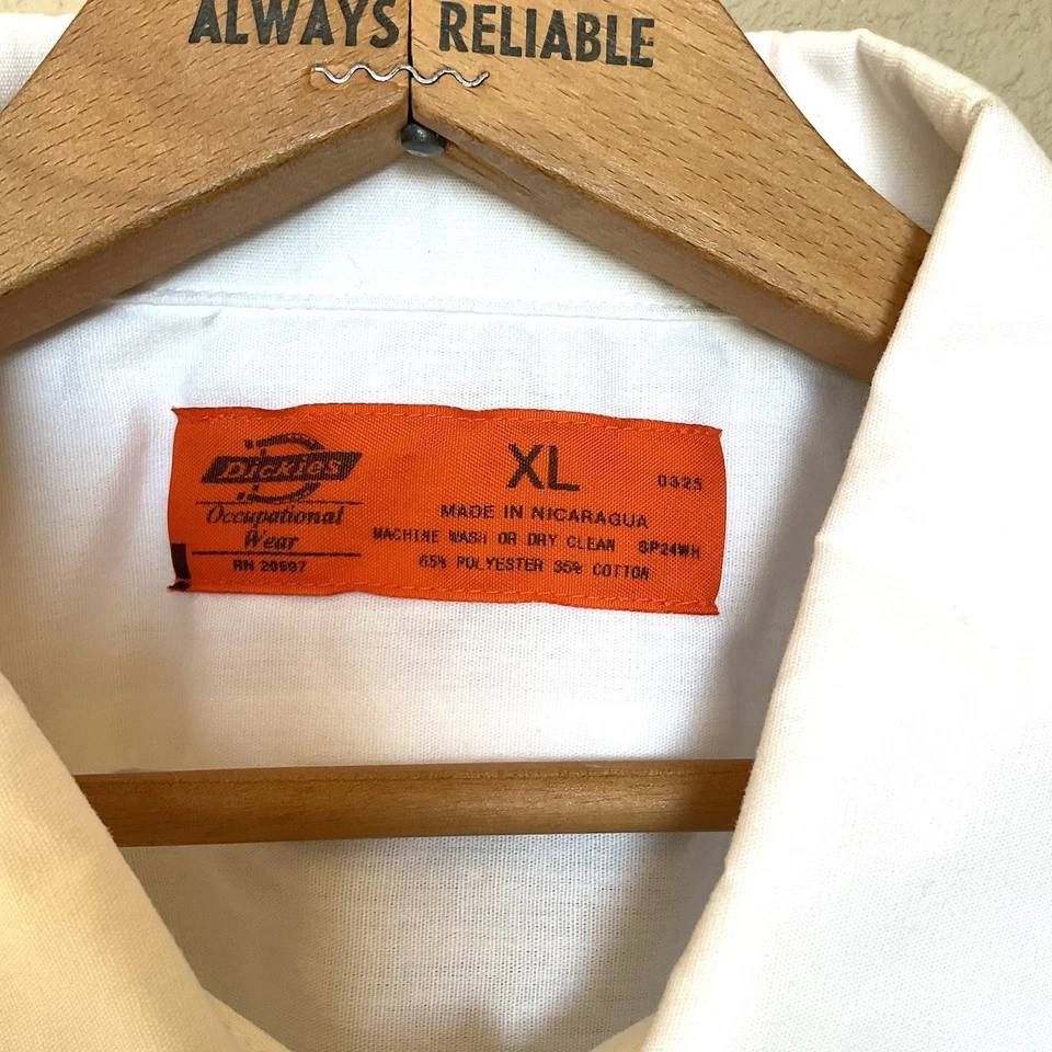 Camisa Dickies Occupational Wear Algodón Manga Corta Logo Parche Usado en Excelente Condición Bolsillos XL Foto 2 de 4