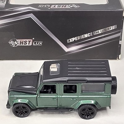 Land Rover Defender 1:36 Scale Diecast Model SUV Green - Doors Open - New