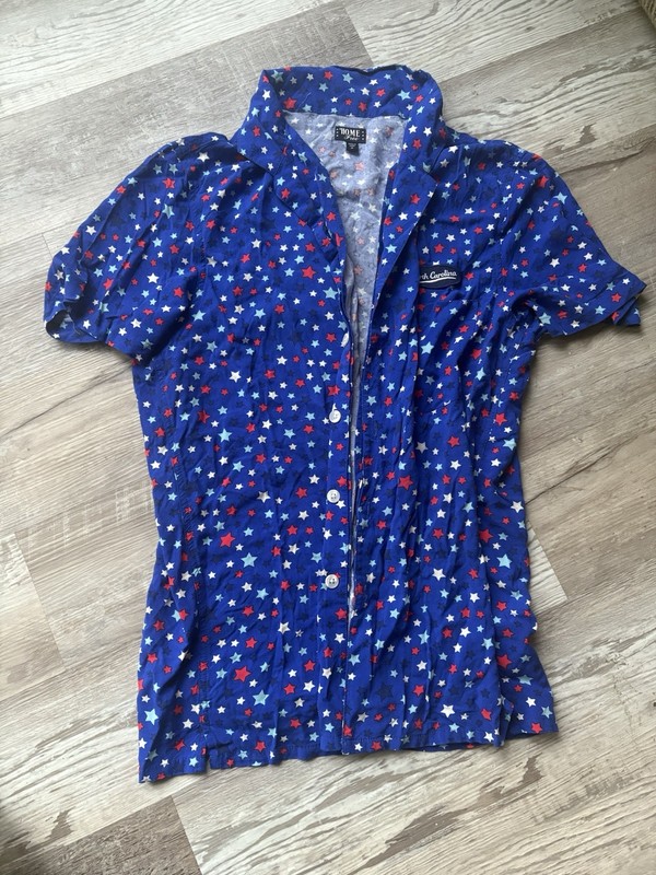 Home Free Blue Red White Stars Woven Short Sleeve Button-Up North Carolina M