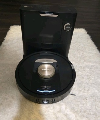 Shark PowerDetect Self Empty Robot Vacuum AV2820S   NeverStuck, WiFi, HEPA Base,