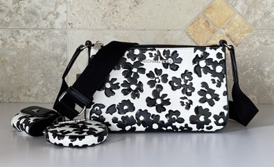 MICHAEL KORS JET SET TRAVEL SMALL CROSSBODY BAG TECH ATTACHED