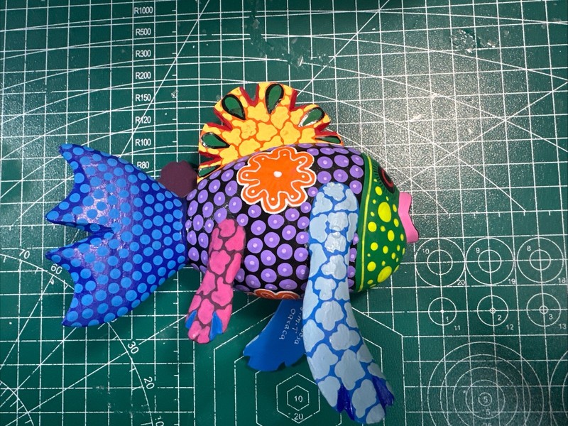 Vinyage Oaxaca Mexican Folk Art Wood Carved Fish Hand Painted Double-sided MCM