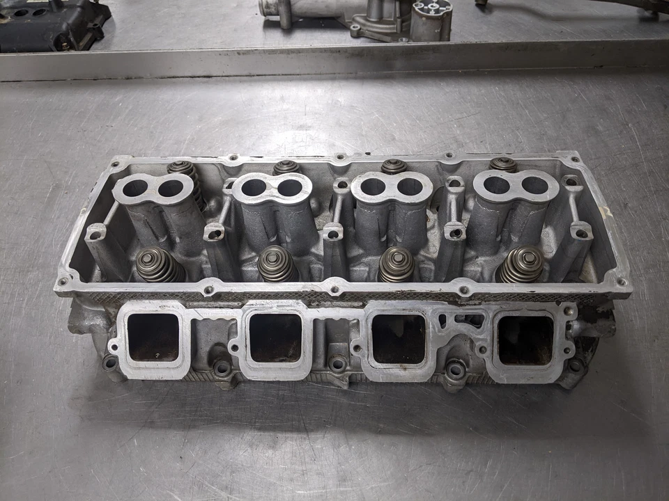 Culata derecha para 11-15 Ram 3500 5.7 53021616DE Hemi lado pasajero Foto 2 de 4