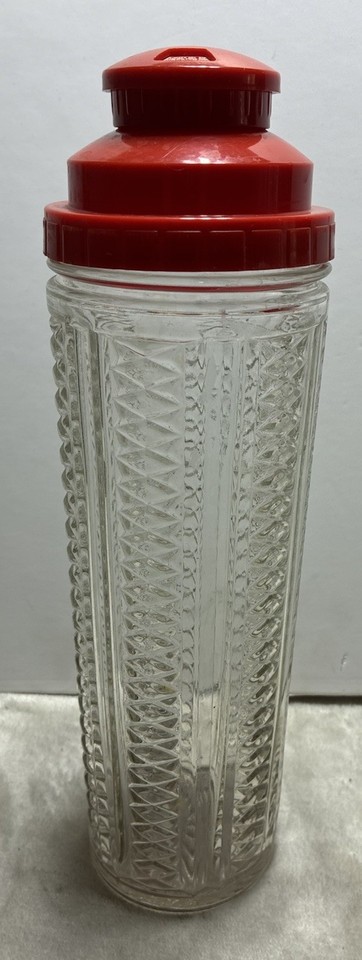 Vintage Cocktail Shaker Red Dial A Drink Recipe Top Glass Bakelite Medco 550 NYC