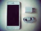 Apple iPhone 5 - 64GB - White Unlocked Smartphone Acceptable Cosmetic Condition