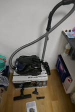 Aspirateur sans sac ROWENTA model RO6920EA (Occasion)