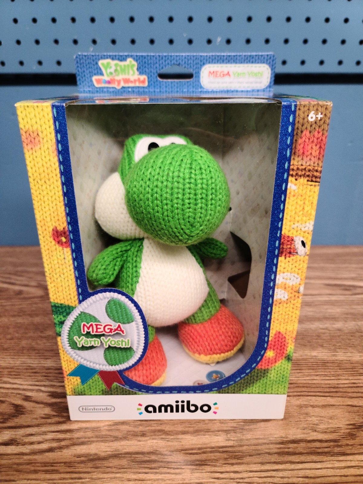 Amiibo Mega Yarn Yoshi | Yoshi's Wolly World | Nintendo 2015 | Factory Sealed 