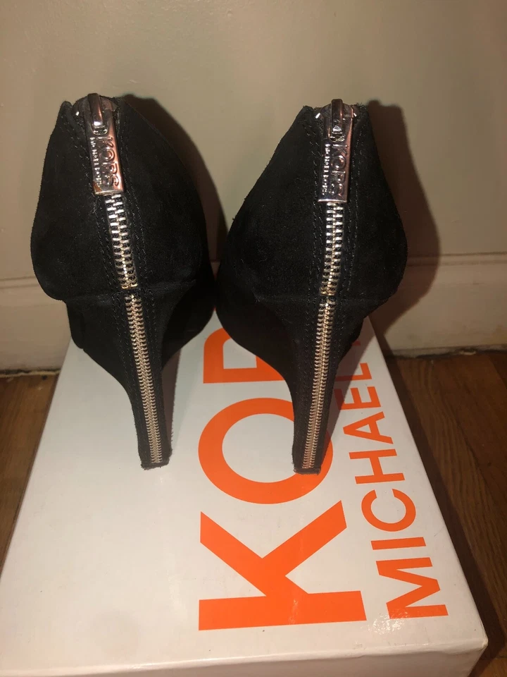Kors by Michael Kors Women's size 10 Wedge Zipper Heel RARE - Image 3 of 4