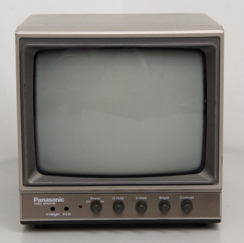 Panasonic TR-930 CCTV Analog Security Surveillance BNC Monochrome Video Monitor