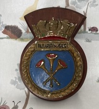 VINTAGE HMS ILLUSTRIOUS ROYAL NAVY WAR BATTLE SHIP WOODEN CREST WALL PLAQUE WWII