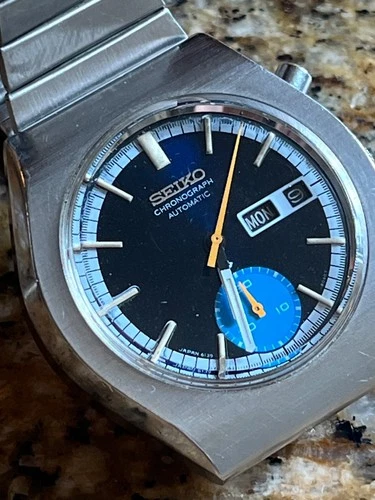 Vintage Seiko 6139-8020 chronograph “Blue Eye” Arabic date