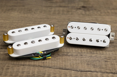 Tonerider Apex Classic HSS Hum Canceling Strat pickup set - white / flat poles