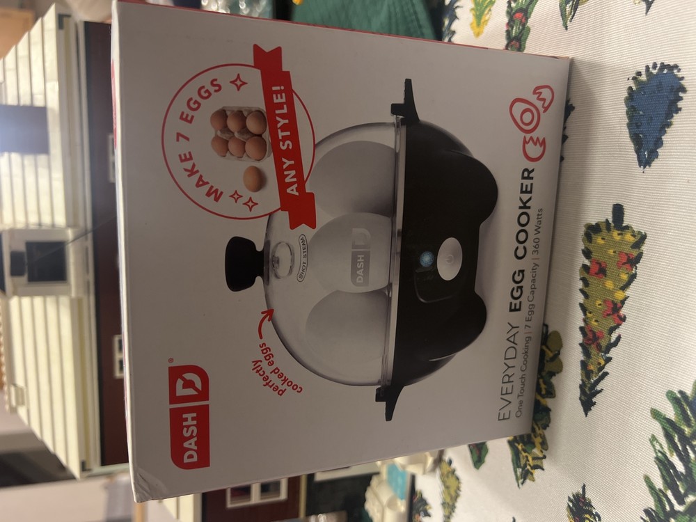 Used Dash Everyday Egg Cooker 7-Cup 360W Fast & Easy Breakfast Maker  
