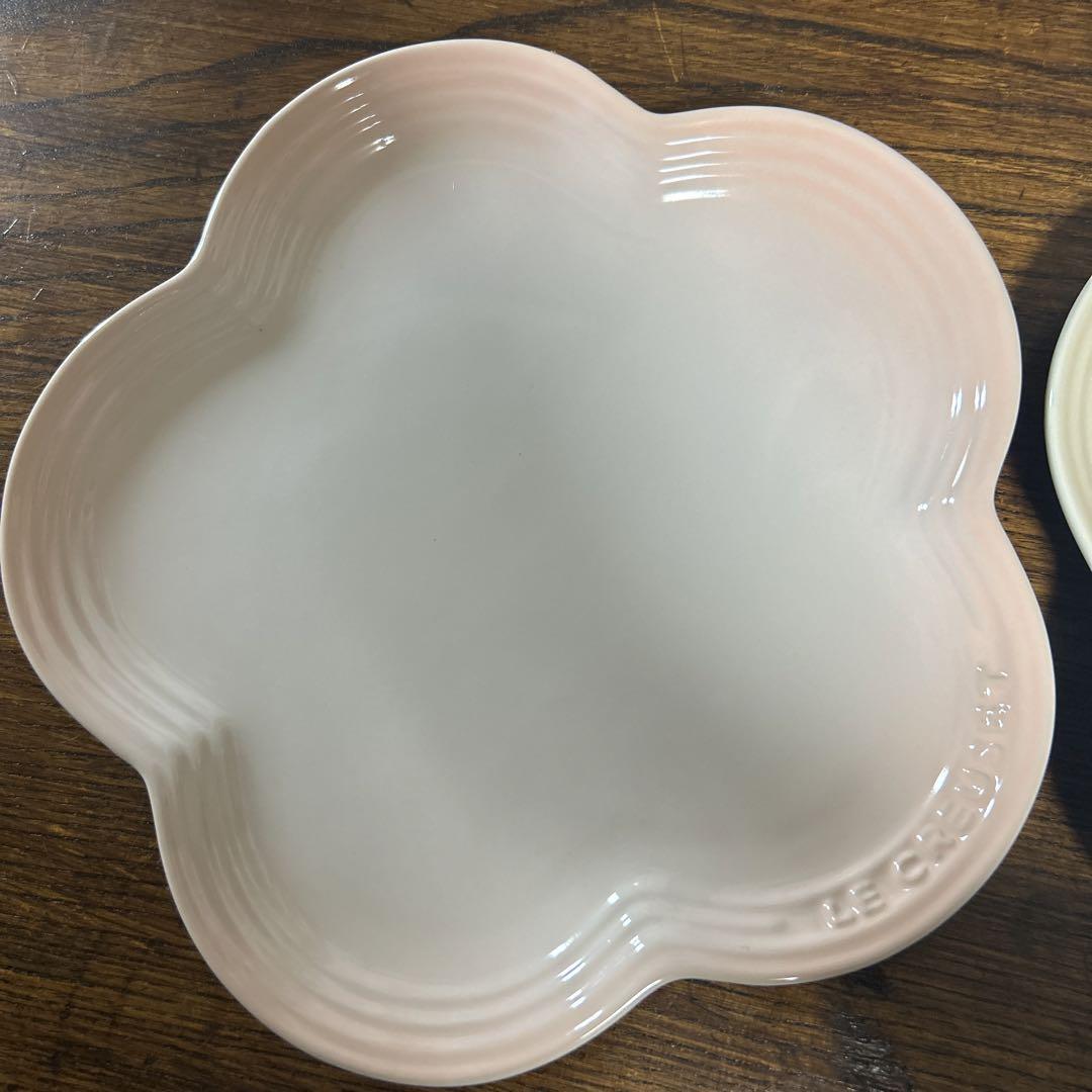 Le Creuset Flower Plate 23Cm Set Of 2 eBay
