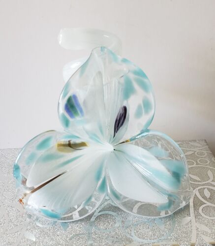 Blown Art Glass Light Blue Flower Swirled Spiral Stem Candle Holder - Afbeelding 1 van 5
