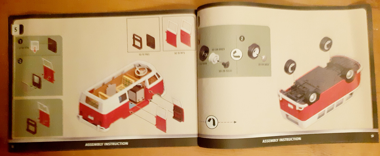 PLAYMOBIL 70176 Volkswagen VW T1 CAMPING BUS / WOHNMOBIL (rot