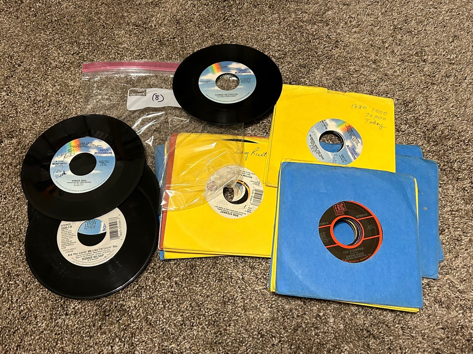 LOT OF 30 VINYL RECORDS 45 RPM  Rock, Pop, Country, R&B 70s-90s READ (8)-image