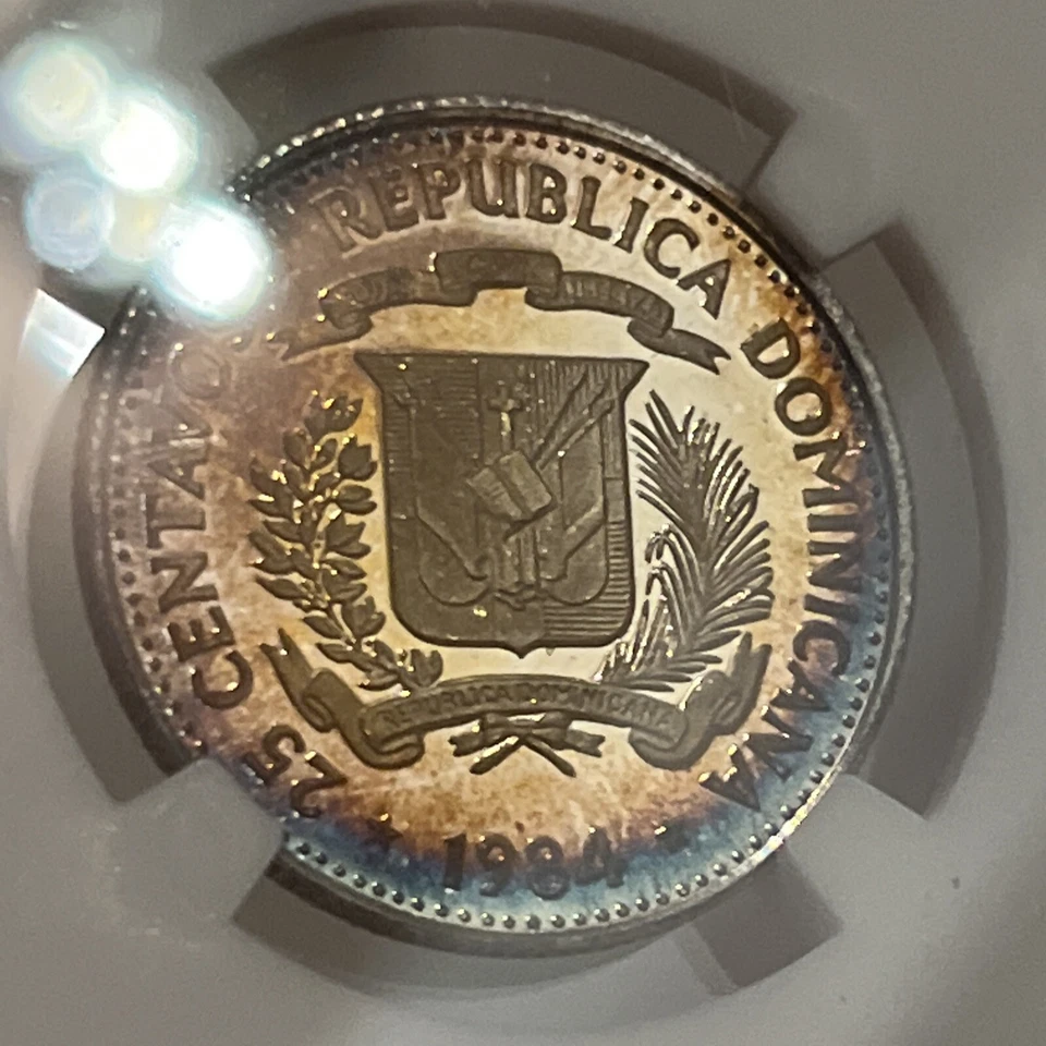 DOMINICAN REPUBLIC PROOF 1984 MO 25 Centavos NGC PF67 ULTRA CAMEO toned - Image 4 of 4