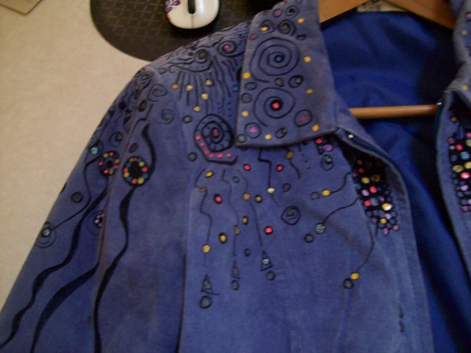 Женская синяя замшевая кожаная куртка C&E с декоративной ручной росписью дизайн с большой подписью - Изображение 2 из 4