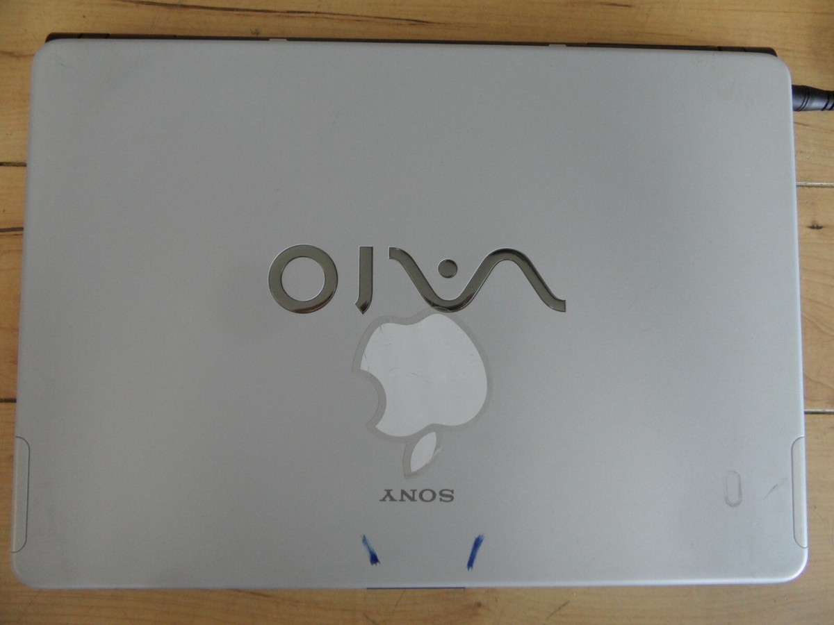 Sony Vaio VGN-FS570 Laptop 4 Parts Booted Windows Hard Drive Wiped