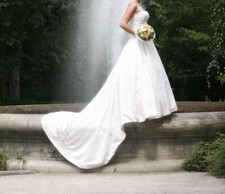 Reem Acra New York Authentic Sleeveless Beige Wedding Dress Gown, Size 10