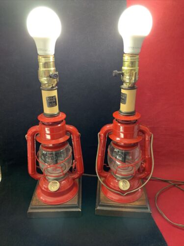 LOT VINTAGE 2 lampes Dietz lanterne ranch artisanat table lumière 14 pouces rouge - Photo 1 sur 12