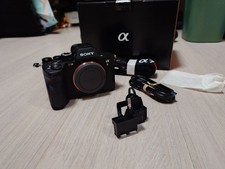 Sony a7R V 61MP Mirrorless Camera ILCE-7RM5 8K Video Body Only MINT