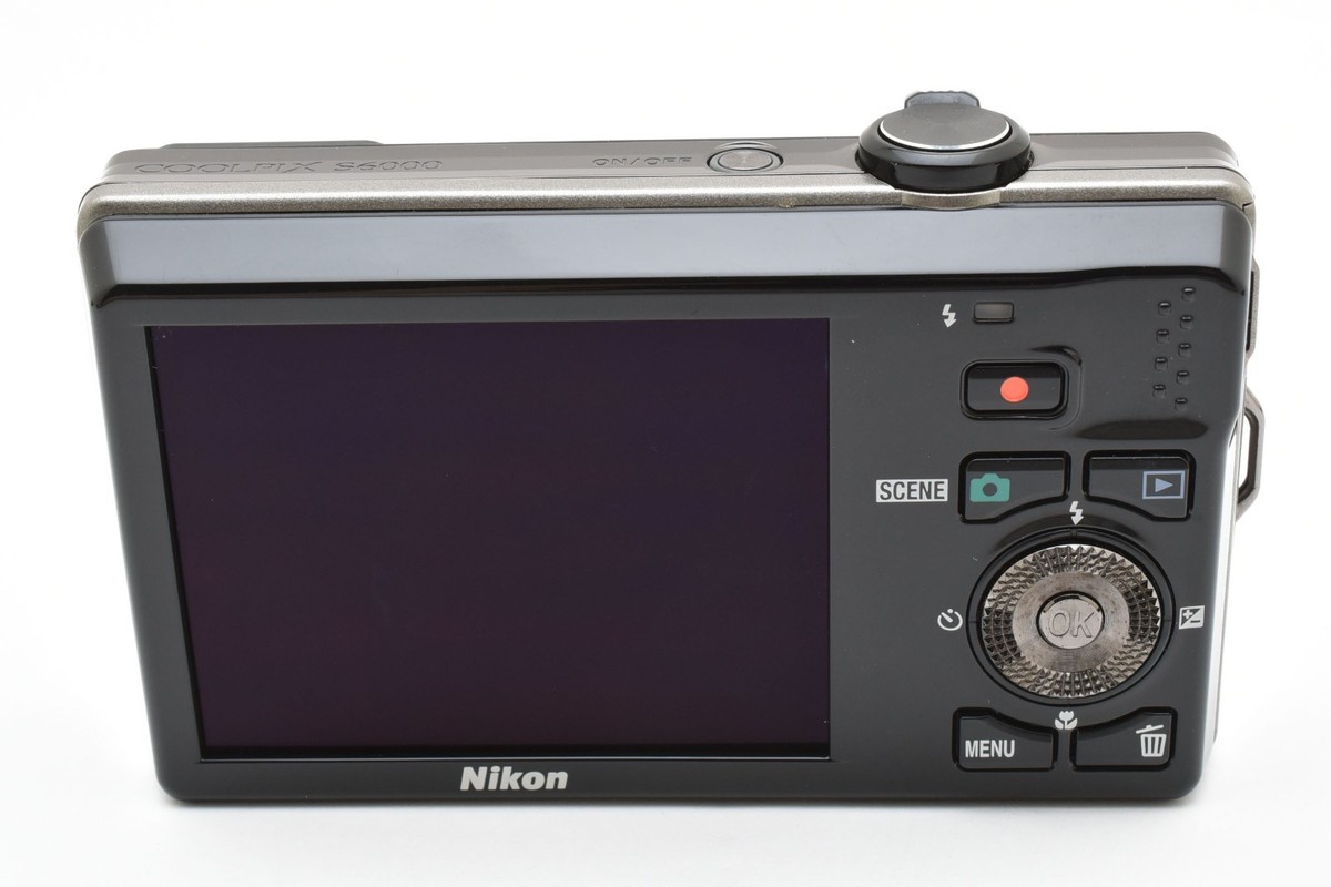 Nikon COOLPIX S6000 Compact Digital Camera Black w/Case