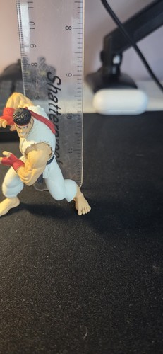 NECA Street Fighter 4 Ryu Vinyl Figure 2008 - Picture 2 of 5