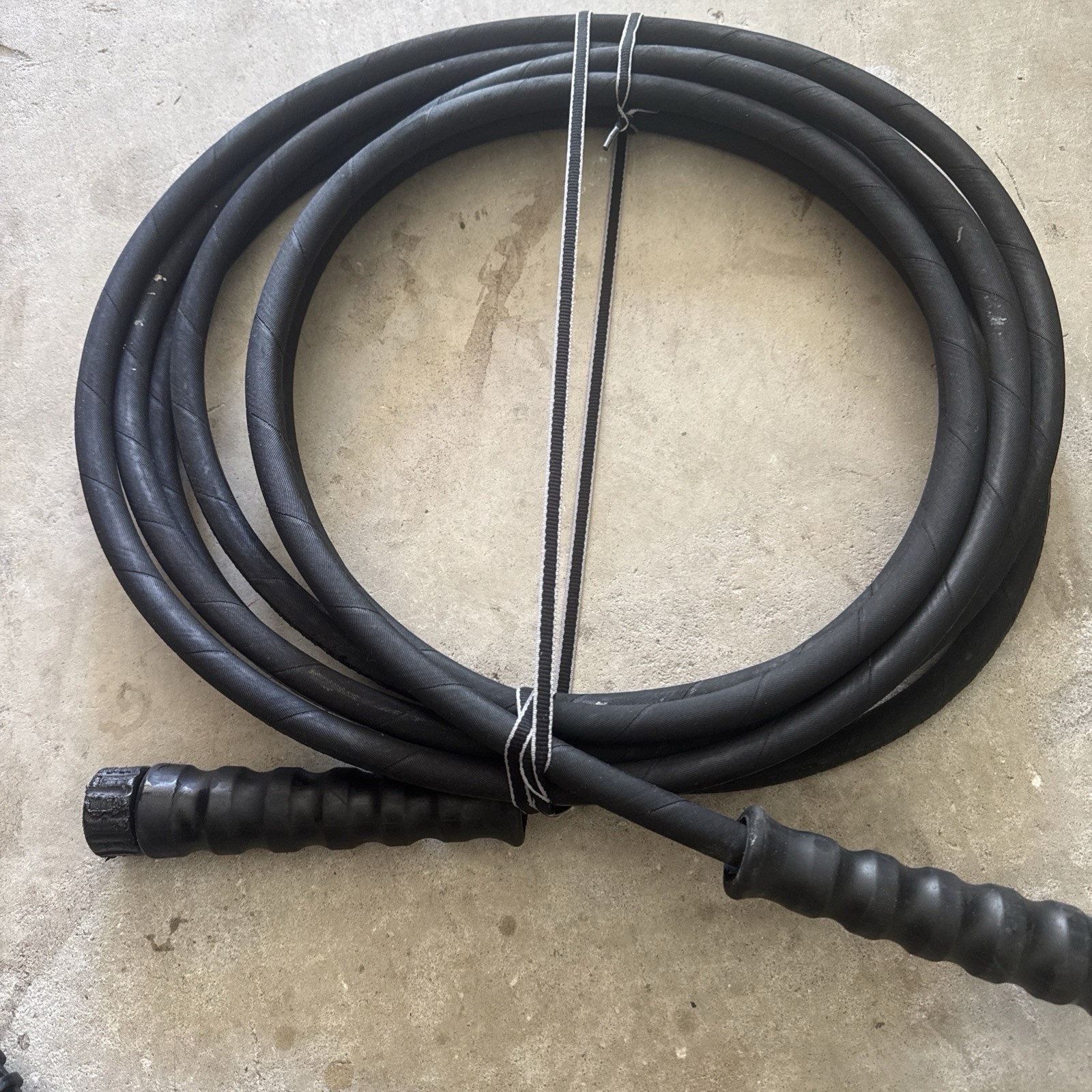 Karcher ICS DN 8  - 25&rdquo; Heavy Pressure Washer Hose 4000 PSI    3/4 Nut At Handle