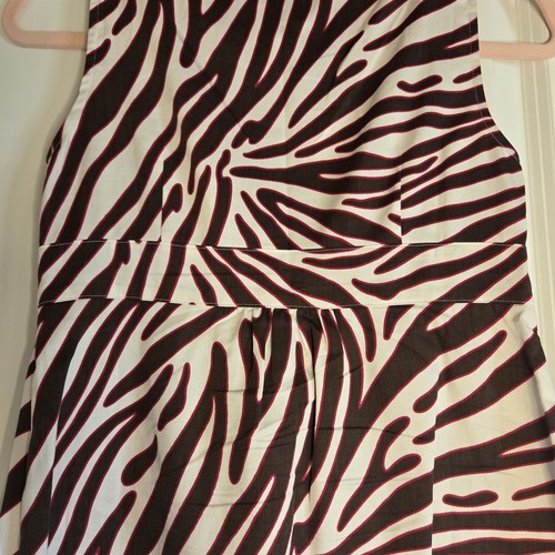 Camicetta top donna Ann Taylor Petite taglia 0P senza maniche stampa zebrata marrone rosa fiocco - Foto 6 di 11