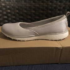 Skechers Womens Size 8 SLIM Memory Foam Slip On Flat Shoes 59945S