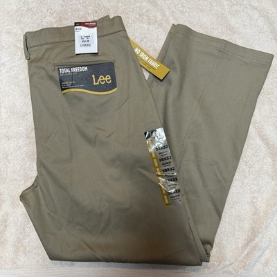 Lee Total Freedom Relaxed Fit Pants Men 38x32 Khaki Tan Flat Front Stretch NEW