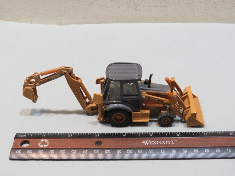 ERTL #14155 1:50 Scale Diecast Case 580 Super M Loader Backhoe