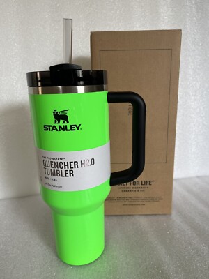 Stanley Tumbler 40oz Quencher Flowstate H2.0 NEON GREEN  NEW IN BOX