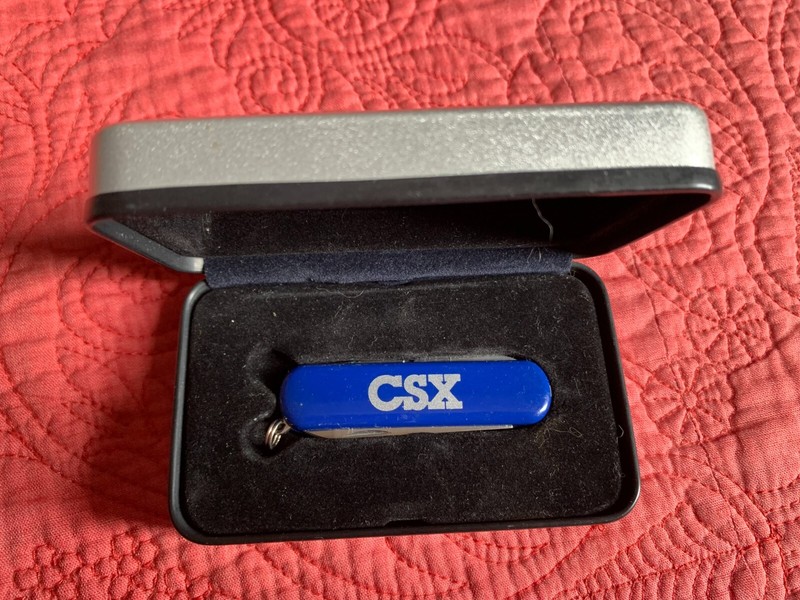 Wenger Esquire CSX Railroad Corporation 65mm Knife Boxed